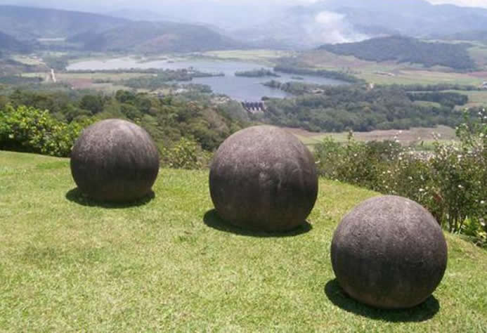 Reproducciones de esferas en Hacienda Tayutic